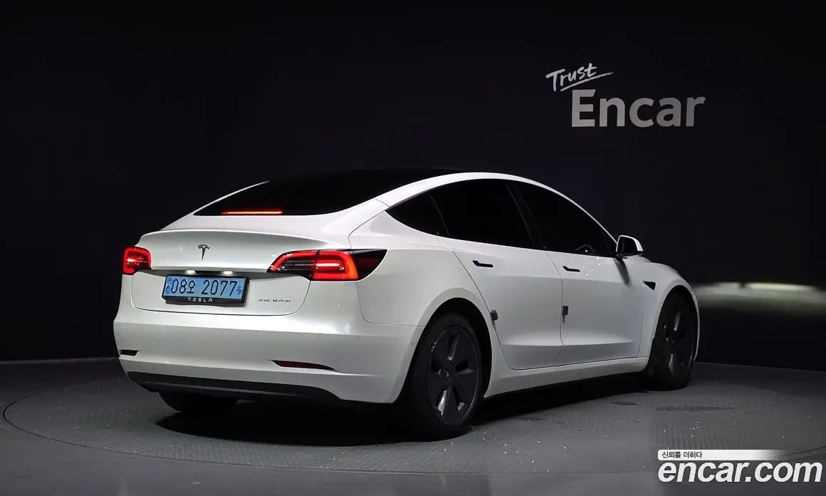 Tesla Model 3 2021 0.2 автомат (гидро), фото 2 Tesla Model 3 2021 0.2 автомат (гидро), фото 2