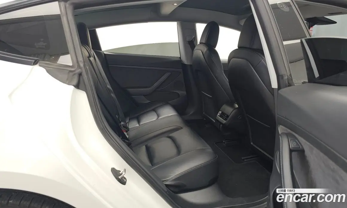 Tesla Model 3 2021 0.2 автомат (гидро), фото 18 Tesla Model 3 2021 0.2 автомат (гидро), фото 18