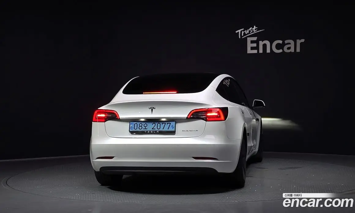 Tesla Model 3 2021 0.2 автомат (гидро), фото 4 Tesla Model 3 2021 0.2 автомат (гидро), фото 4
