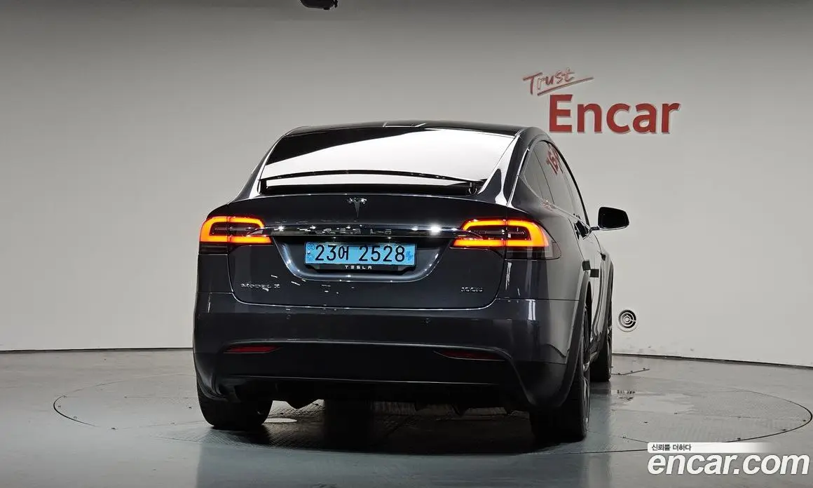 Tesla Model X 2018 0.3 автомат (гидро), фото 4 Tesla Model X 2018 0.3 автомат (гидро), фото 4