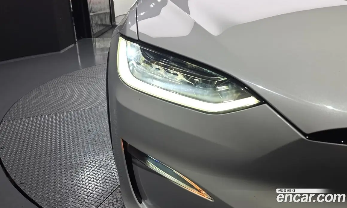 Tesla Model X 2023 0.3 автомат (гидро), фото 8 Tesla Model X 2023 0.3 автомат (гидро), фото 8