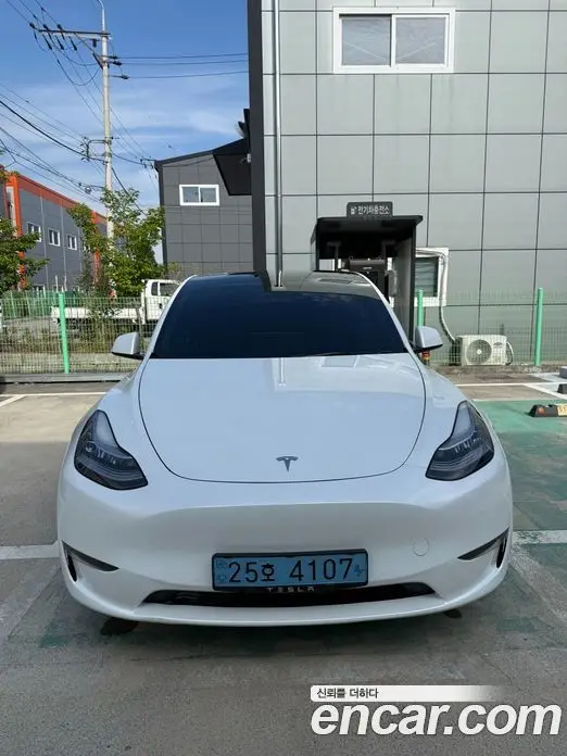 Tesla Model Y 2021 автомат (гидро), фото 1 Tesla Model Y 2021 автомат (гидро), фото 1