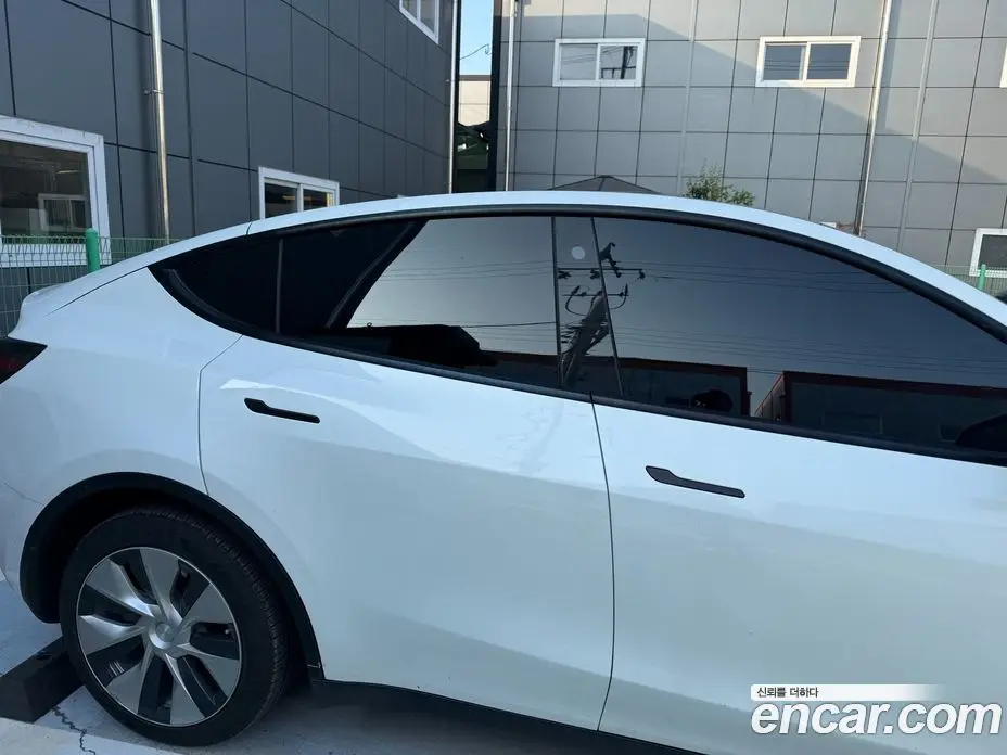 Tesla Model Y 2021 автомат (гидро), фото 2 Tesla Model Y 2021 автомат (гидро), фото 2