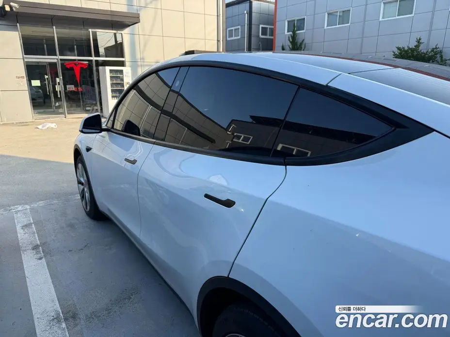 Tesla Model Y 2021 автомат (гидро), фото 7 Tesla Model Y 2021 автомат (гидро), фото 7