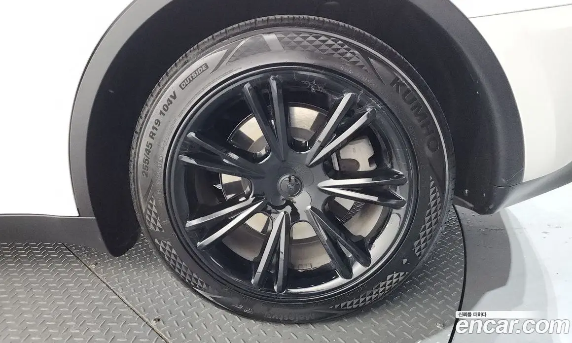 Tesla Model Y 2023 0.2 автомат (гидро), фото 7 Tesla Model Y 2023 0.2 автомат (гидро), фото 7