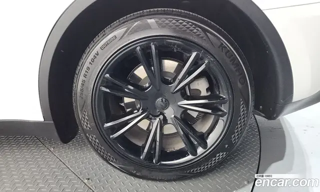 Tesla Model Y 2023 0.2 автомат (гидро), миниатюра 7 Tesla Model Y 2023 0.2 автомат (гидро), миниатюра 7