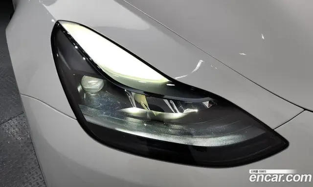 Tesla Model Y 2023 0.2 автомат (гидро), миниатюра 8 Tesla Model Y 2023 0.2 автомат (гидро), миниатюра 8