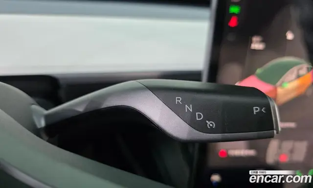 Tesla Model Y 2024 0.2 автомат (гидро), миниатюра 12