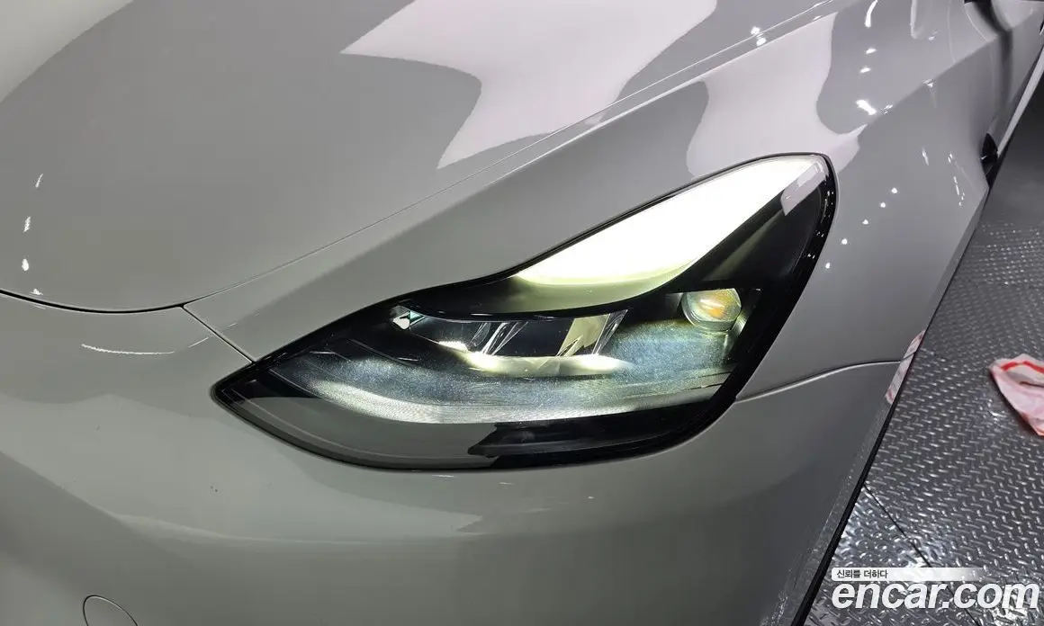 Tesla Model Y 2024 0.2 автомат (гидро), фото 8