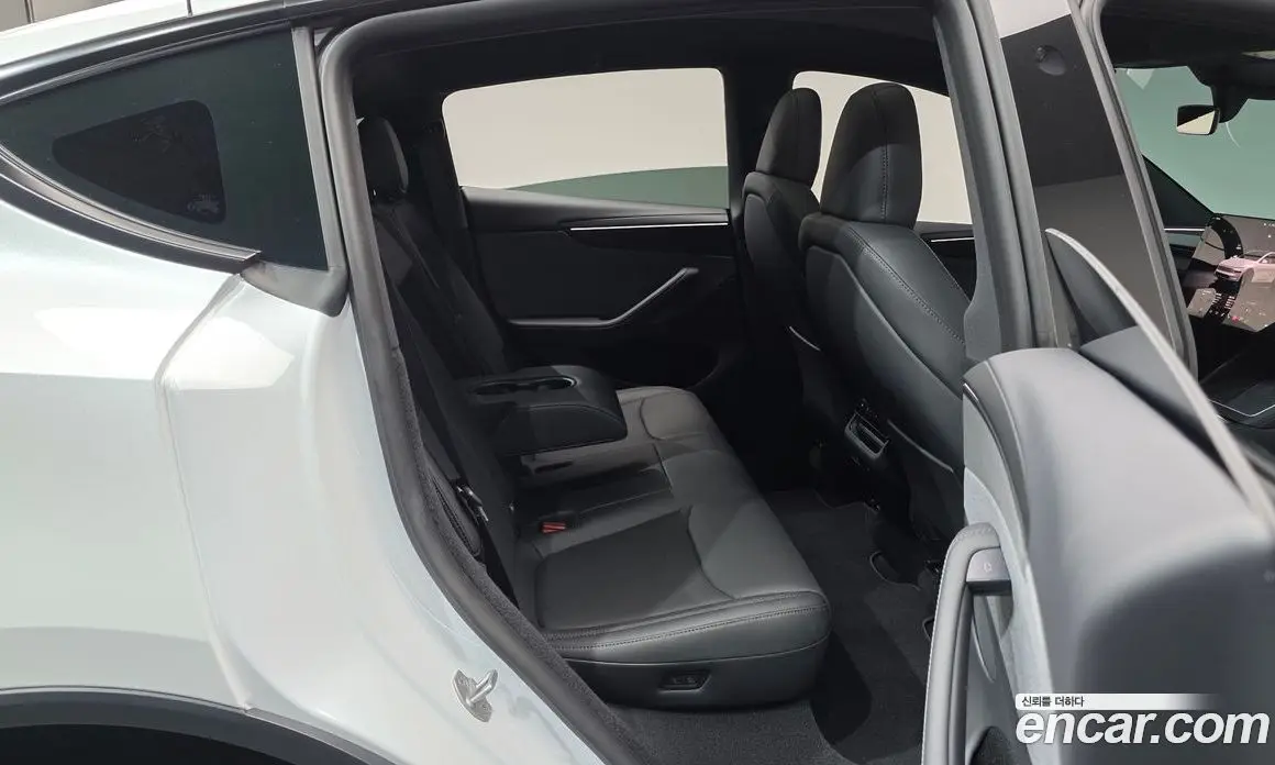Tesla Model Y 2026 0.2 автомат (гидро), фото 17 Tesla Model Y 2026 0.2 автомат (гидро), фото 17