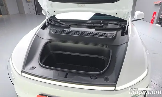 Tesla Model Y 2026 0.2 автомат (гидро), миниатюра 5 Tesla Model Y 2026 0.2 автомат (гидро), миниатюра 5