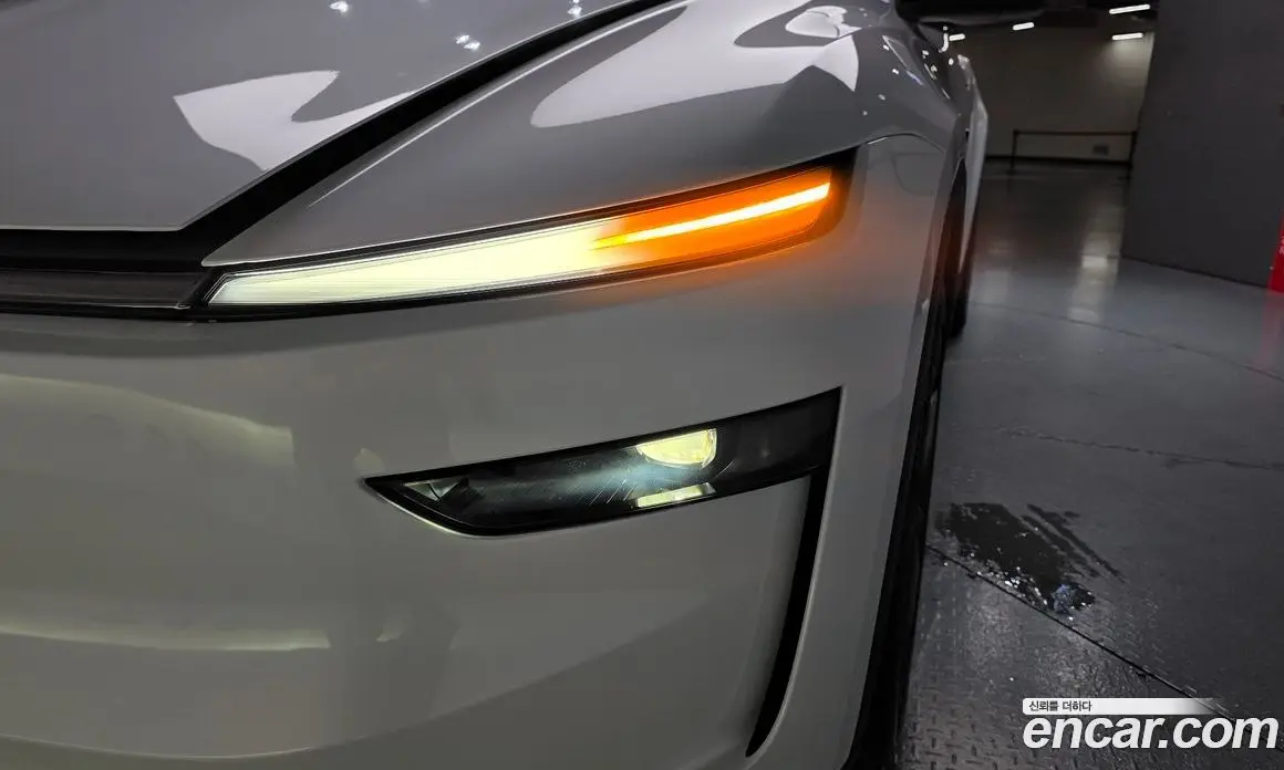 Tesla Model Y 2026 0.2 автомат (гидро), фото 7 Tesla Model Y 2026 0.2 автомат (гидро), фото 7