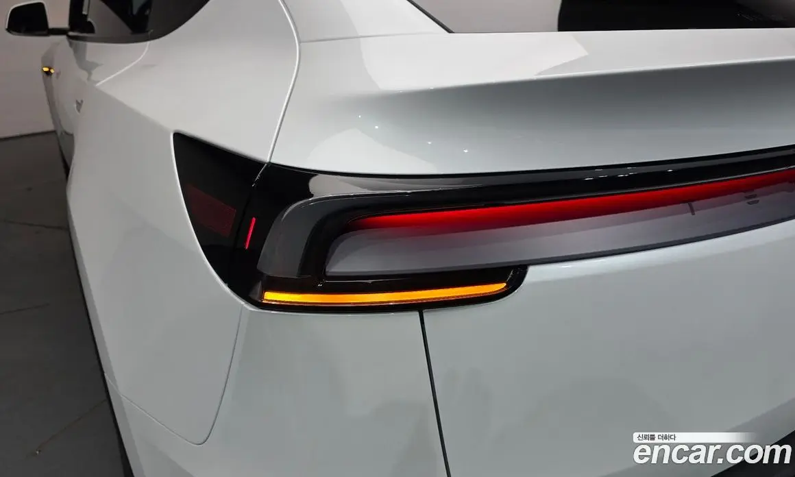 Tesla Model Y 2026 0.2 автомат (гидро), фото 8 Tesla Model Y 2026 0.2 автомат (гидро), фото 8