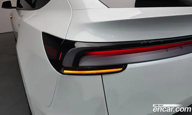 Tesla Model Y 2026 0.2 автомат (гидро), миниатюра 8 Tesla Model Y 2026 0.2 автомат (гидро), миниатюра 8