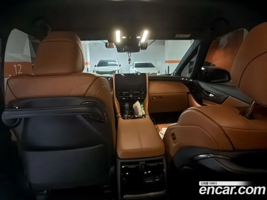 Toyota Alphard 2025 2.5 автомат (гидро), фото 8 Toyota Alphard 2025 2.5 автомат (гидро), фото 8