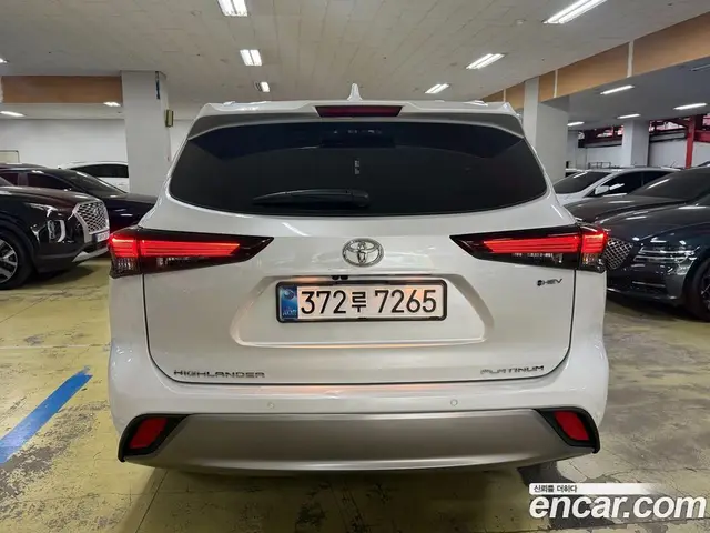Toyota Highlander 2025 2.5 автомат (гидро), миниатюра 4 Toyota Highlander 2025 2.5 автомат (гидро), миниатюра 4