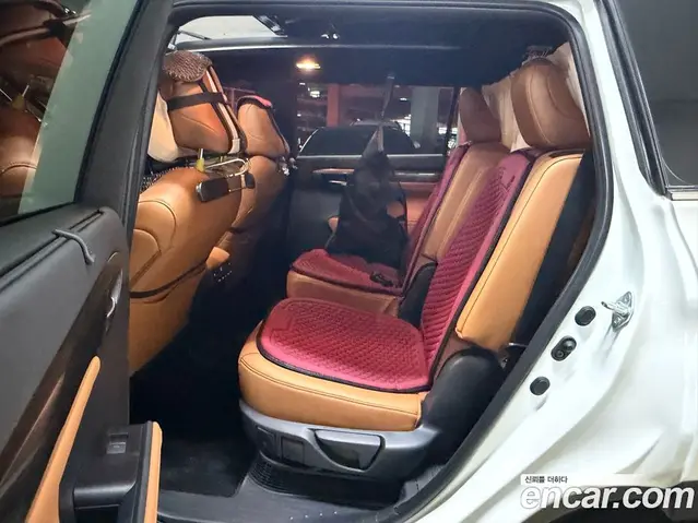 Toyota Highlander 2025 2.5 автомат (гидро), миниатюра 7 Toyota Highlander 2025 2.5 автомат (гидро), миниатюра 7