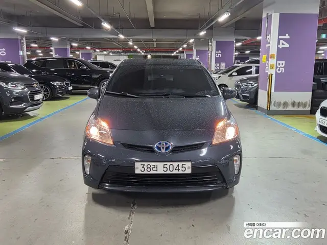 Toyota Prius, 2014, 72 534 км