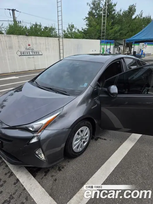 Toyota Prius 2018 1.8 автомат (гидро), миниатюра 10 Toyota Prius 2018 1.8 автомат (гидро), миниатюра 10
