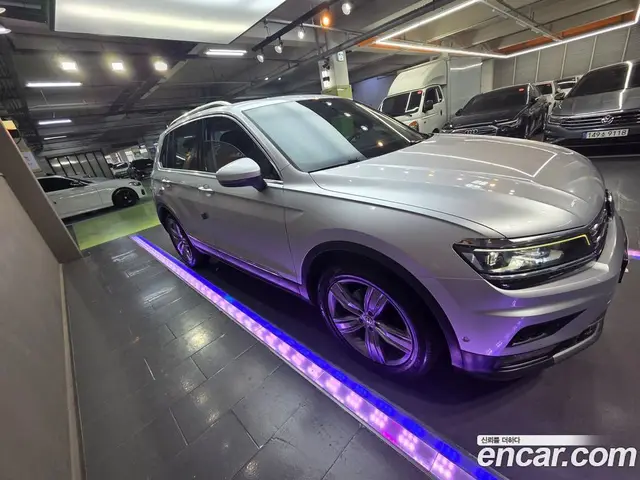 Volkswagen Tiguan 2018 2.0 автомат (гидро), миниатюра 2