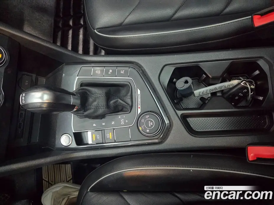 Volkswagen Tiguan 2018 2.0 автомат (гидро), фото 9