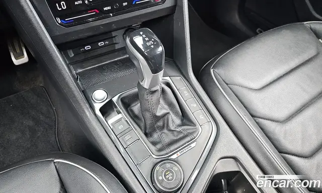 Volkswagen Tiguan 2022 2.0 автомат (гидро), миниатюра 12