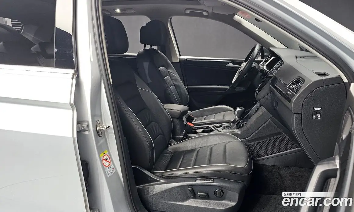 Volkswagen Tiguan 2022 2.0 автомат (гидро), фото 16 Volkswagen Tiguan 2022 2.0 автомат (гидро), фото 16