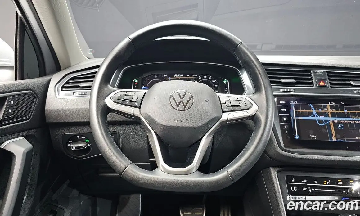 Volkswagen Tiguan 2022 2.0 автомат (гидро), фото 18 Volkswagen Tiguan 2022 2.0 автомат (гидро), фото 18