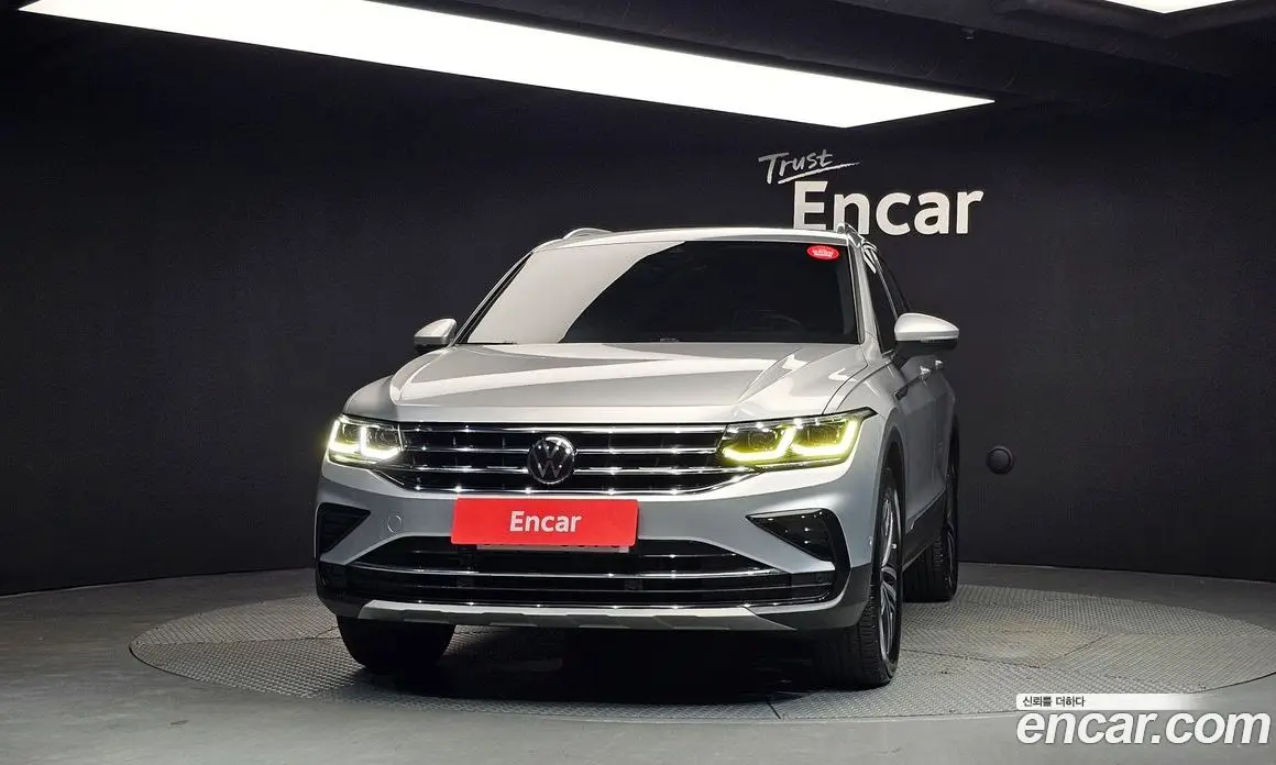 Volkswagen Tiguan 2022 2.0 автомат (гидро), фото 3 Volkswagen Tiguan 2022 2.0 автомат (гидро), фото 3