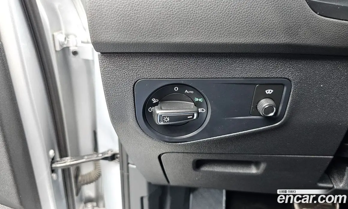 Volkswagen Tiguan 2022 2.0 автомат (гидро), фото 25 Volkswagen Tiguan 2022 2.0 автомат (гидро), фото 25