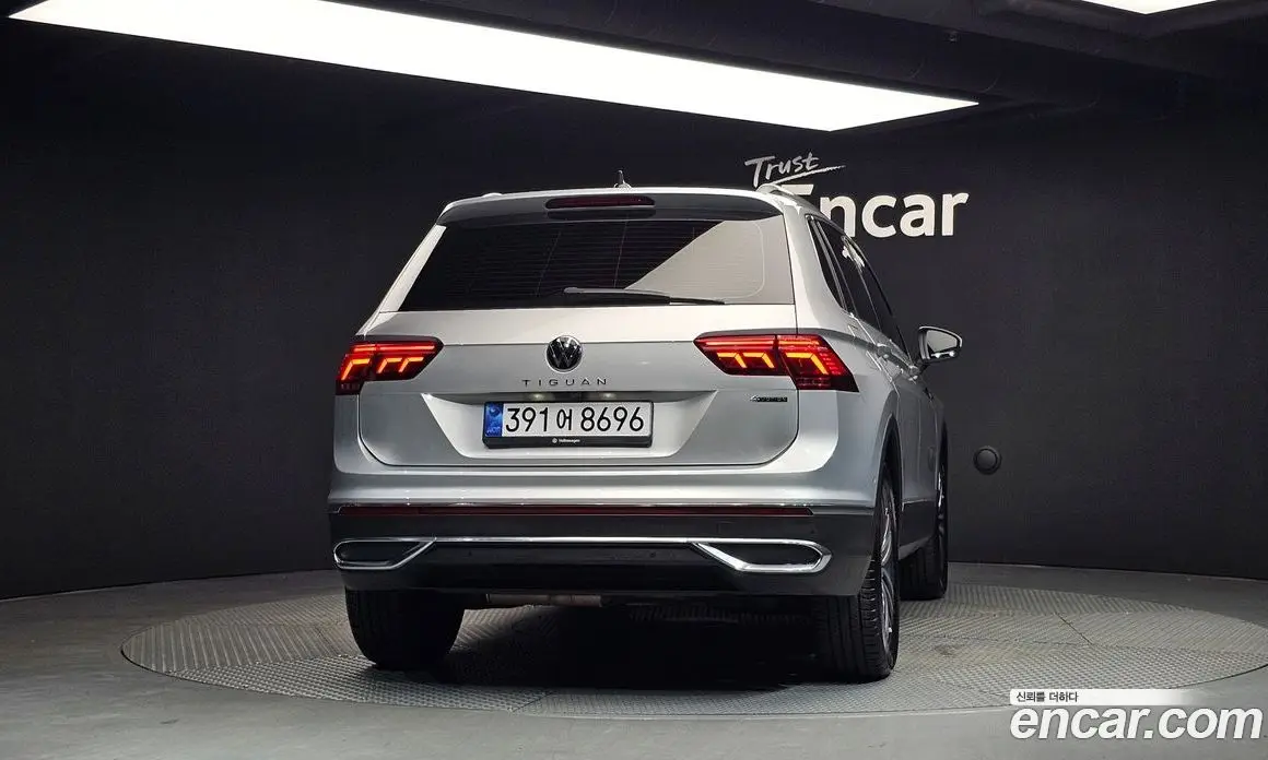 Volkswagen Tiguan 2022 2.0 автомат (гидро), фото 4 Volkswagen Tiguan 2022 2.0 автомат (гидро), фото 4