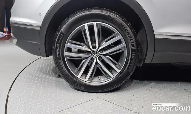 Volkswagen Tiguan 2022 2.0 автомат (гидро), миниатюра 5 Volkswagen Tiguan 2022 2.0 автомат (гидро), миниатюра 5