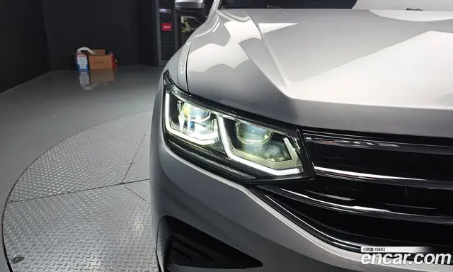 Volkswagen Tiguan 2022 2.0 автомат (гидро), миниатюра 8 Volkswagen Tiguan 2022 2.0 автомат (гидро), миниатюра 8