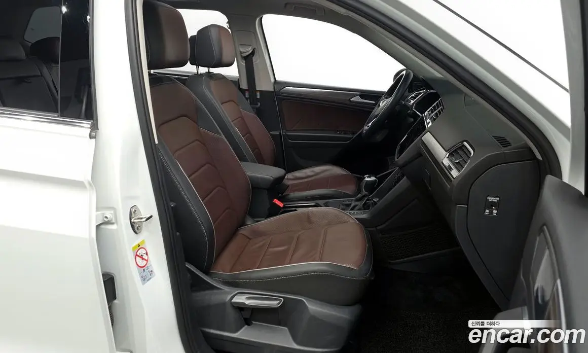 Volkswagen Tiguan 2023 2.0 автомат (гидро), фото 11
