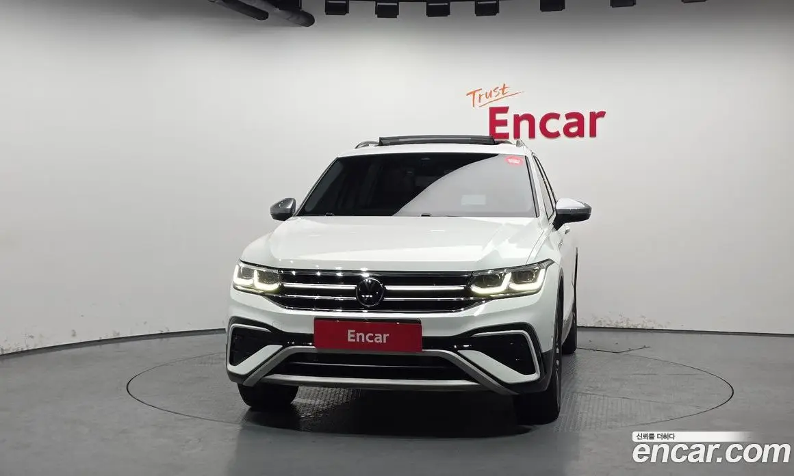 Volkswagen Tiguan 2023 2.0 автомат (гидро), фото 3