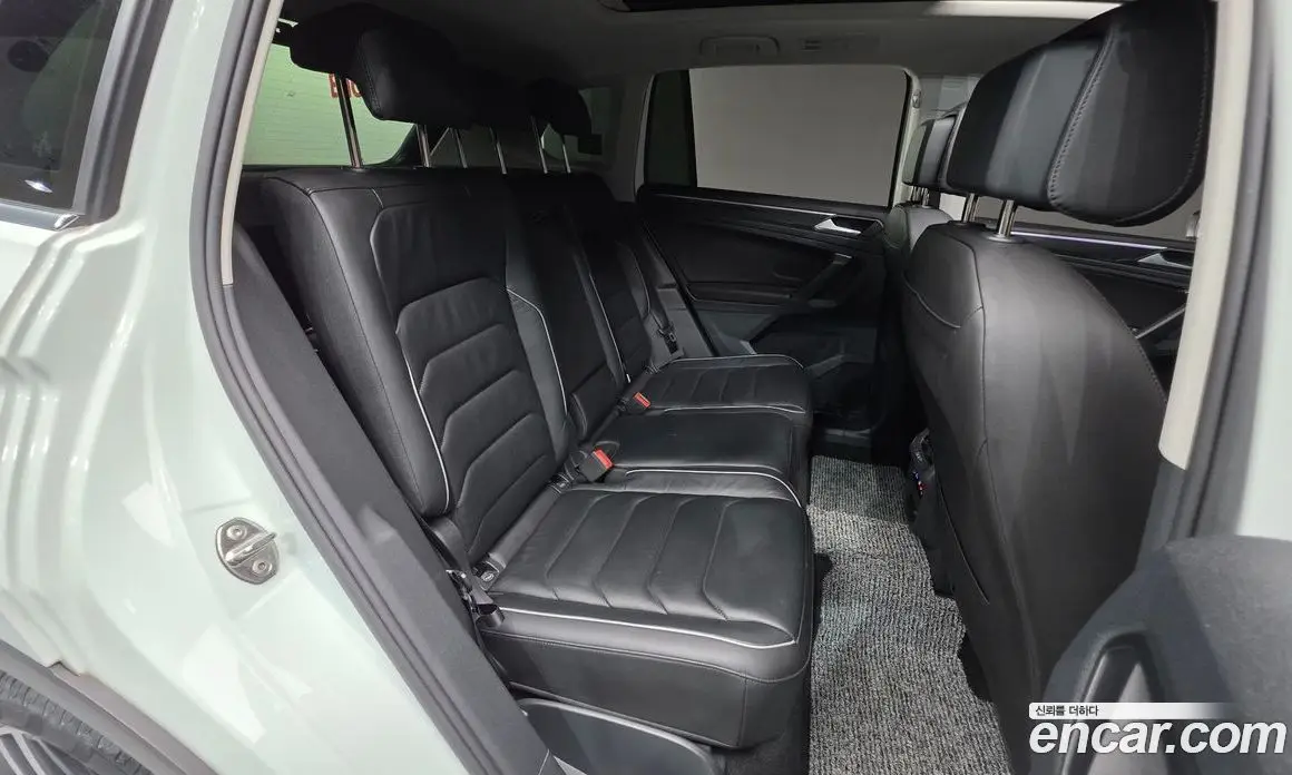 Volkswagen Tiguan 2023 2.0 автомат (гидро), фото 33 Volkswagen Tiguan 2023 2.0 автомат (гидро), фото 33