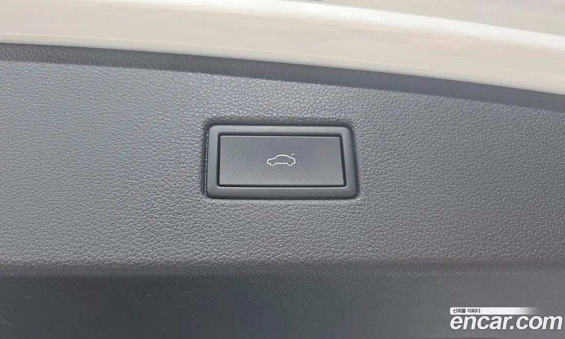 Volkswagen Tiguan 2023 2.0 автомат (гидро), фото 35 Volkswagen Tiguan 2023 2.0 автомат (гидро), фото 35