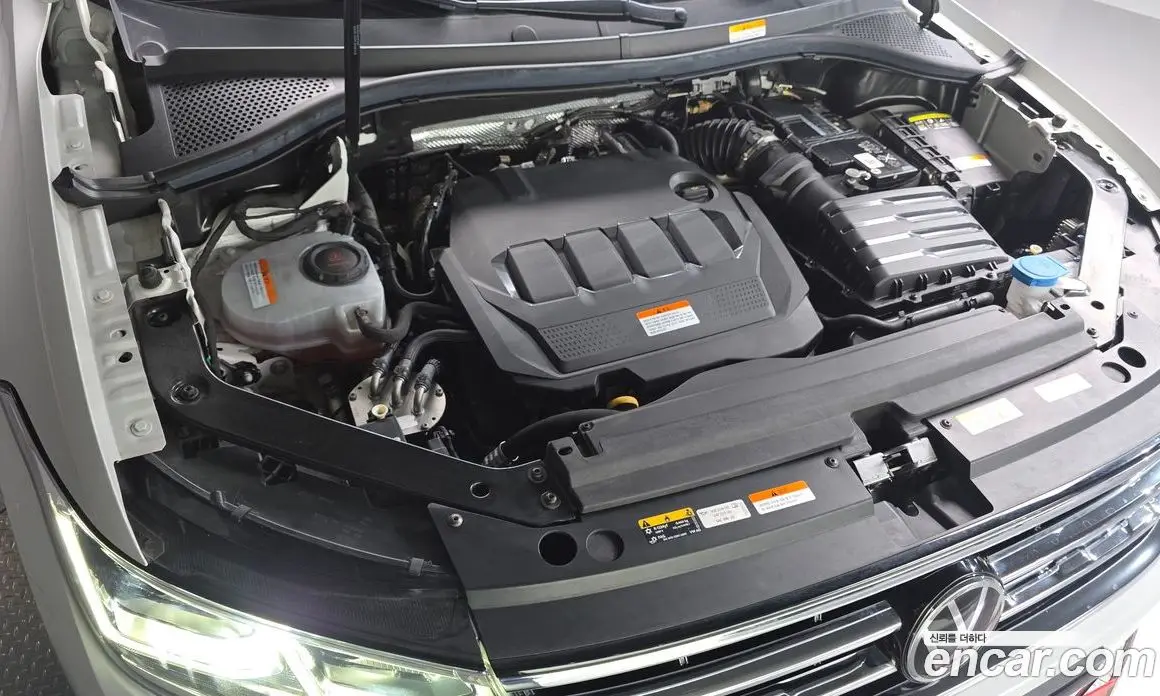 Volkswagen Tiguan 2023 2.0 автомат (гидро), фото 6 Volkswagen Tiguan 2023 2.0 автомат (гидро), фото 6