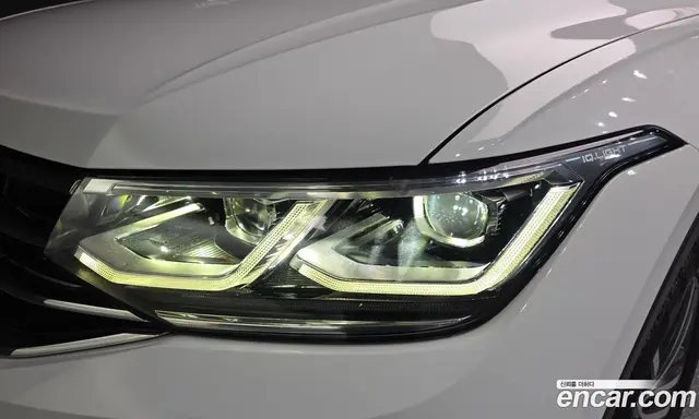 Volkswagen Tiguan 2023 2.0 автомат (гидро), миниатюра 8 Volkswagen Tiguan 2023 2.0 автомат (гидро), миниатюра 8