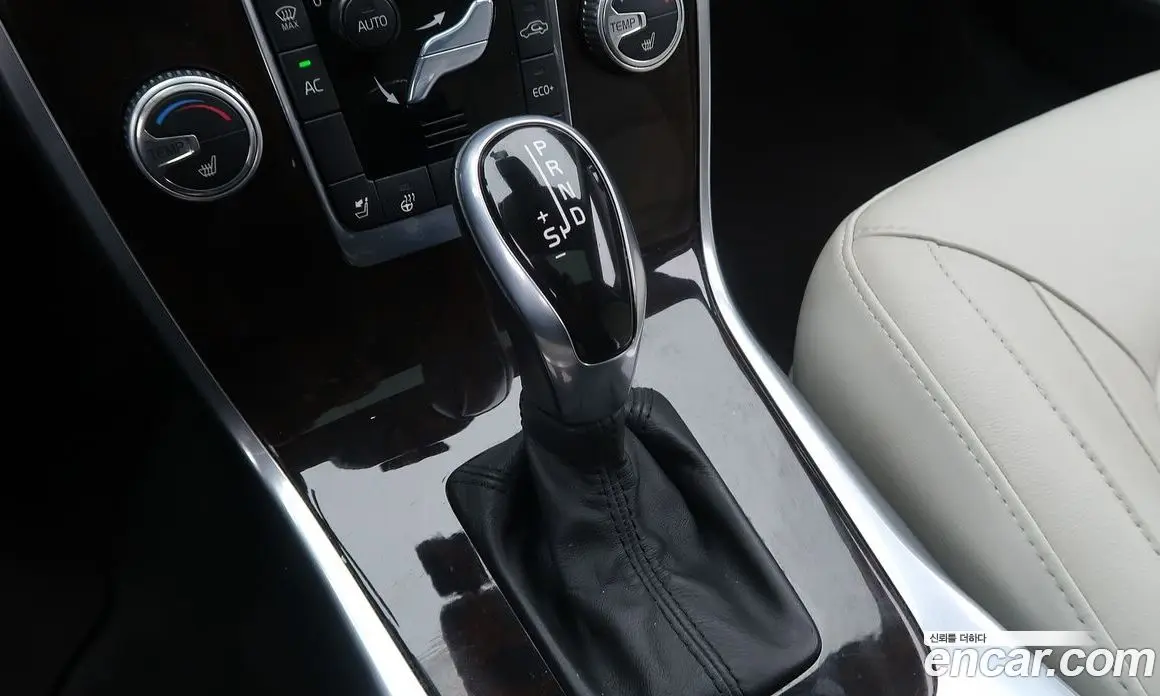 Volvo S80 2014 2.0 автомат (гидро), фото 9 Volvo S80 2014 2.0 автомат (гидро), фото 9