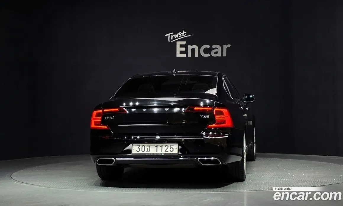 Volvo S90 2017 2.0 автомат (гидро), фото 4 Volvo S90 2017 2.0 автомат (гидро), фото 4