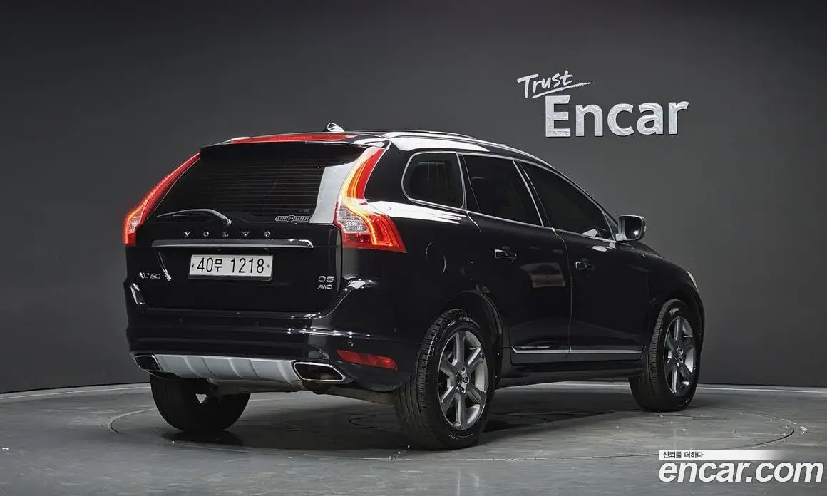 Volvo XC60 2015 2.4 автомат (гидро), фото 2 Volvo XC60 2015 2.4 автомат (гидро), фото 2