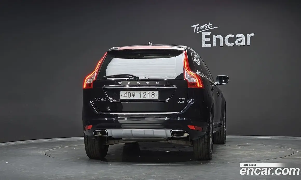Volvo XC60 2015 2.4 автомат (гидро), фото 4 Volvo XC60 2015 2.4 автомат (гидро), фото 4