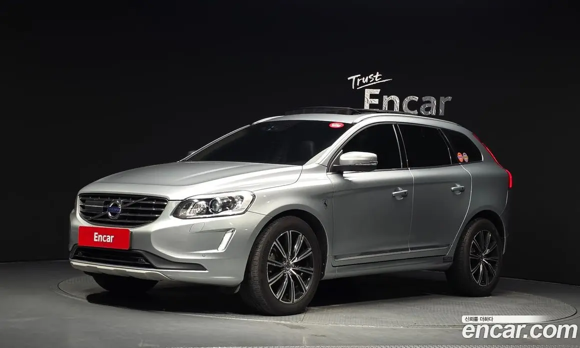 Volvo XC60 2017 2.0 автомат (гидро), фото 1 Volvo XC60 2017 2.0 автомат (гидро), фото 1