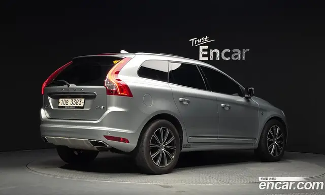Volvo XC60 2017 2.0 автомат (гидро), миниатюра 2 Volvo XC60 2017 2.0 автомат (гидро), миниатюра 2