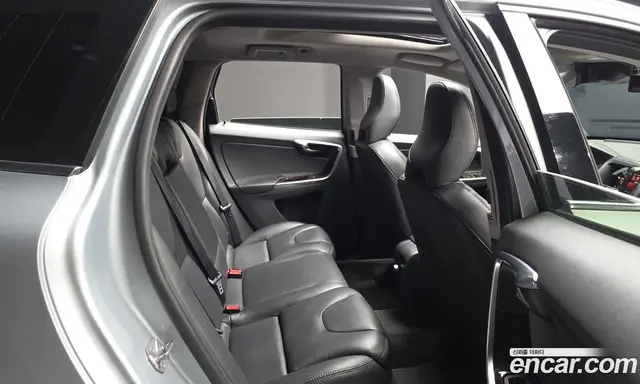 Volvo XC60 2017 2.0 автомат (гидро), миниатюра 12