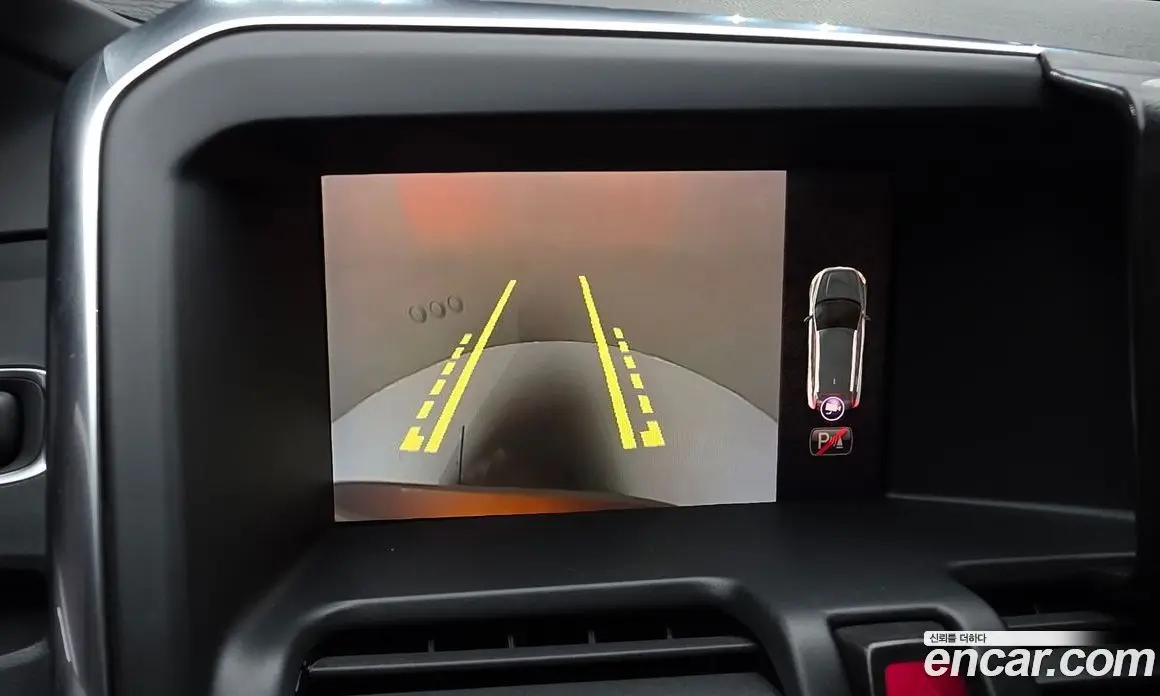 Volvo XC60 2017 2.0 автомат (гидро), фото 14 Volvo XC60 2017 2.0 автомат (гидро), фото 14