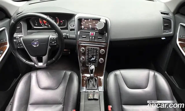 Volvo XC60 2017 2.0 автомат (гидро), миниатюра 7 Volvo XC60 2017 2.0 автомат (гидро), миниатюра 7