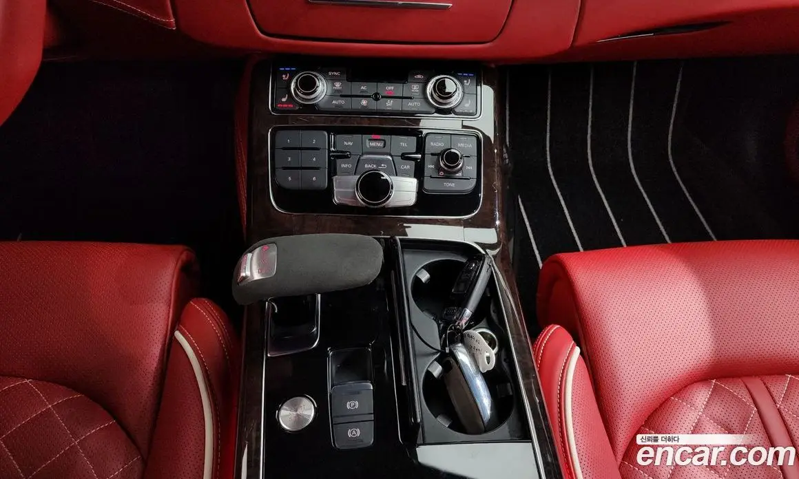 Audi A8 2011 4.2 автомат (гидро), фото 9 Audi A8 2011 4.2 автомат (гидро), фото 9