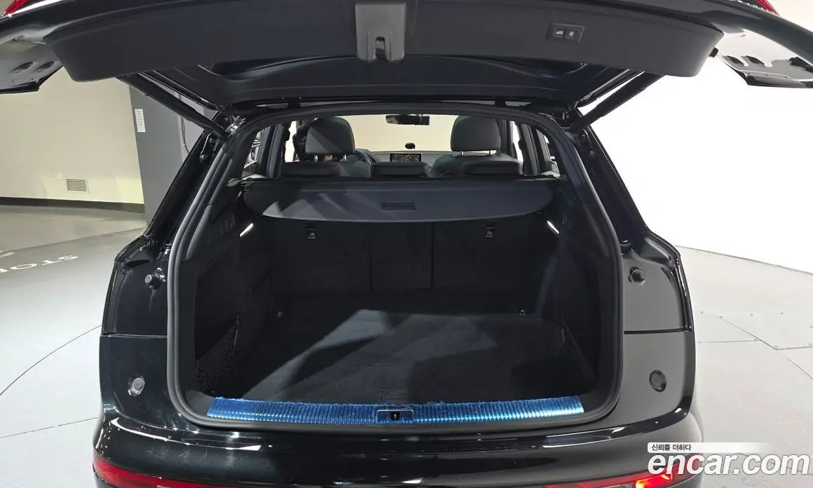 Audi Q5 2020 2.0 автомат (гидро), фото 19